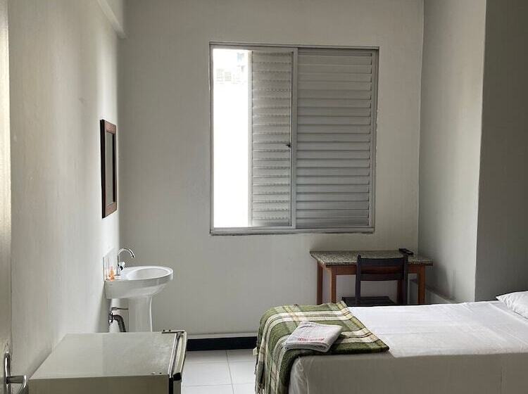 Economy 888 By Up Hotel Próximo A Praça Da Estação E Rodoviária