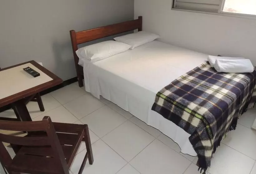 Economy 888   By Up Hotel   Próximo A Praça Da Estação E Rodoviária