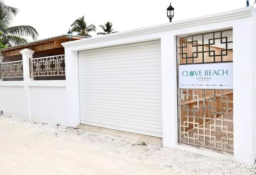 پانسیون Clove Beach