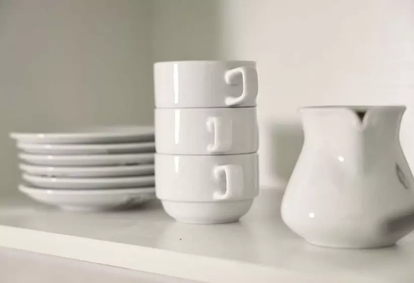 پانسیون Clove Beach