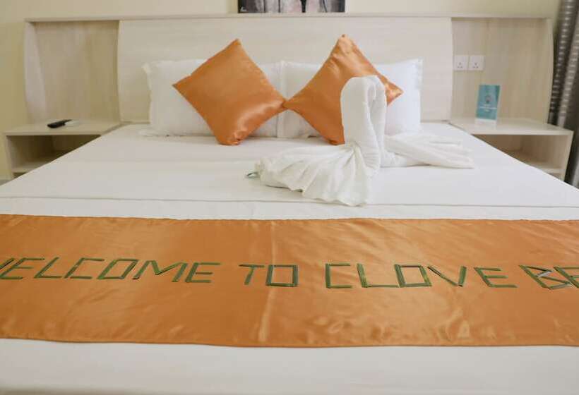 پانسیون Clove Beach