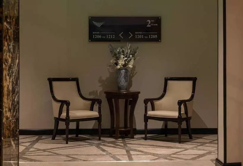 Skyline Hotel & Suites