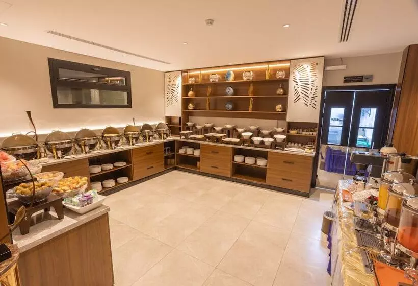 Skyline Hotel & Suites