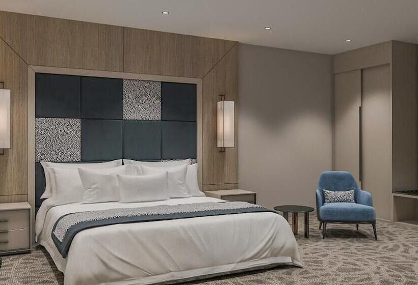 Skyline Hotel & Suites