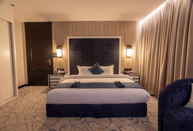 Skyline Hotel & Suites