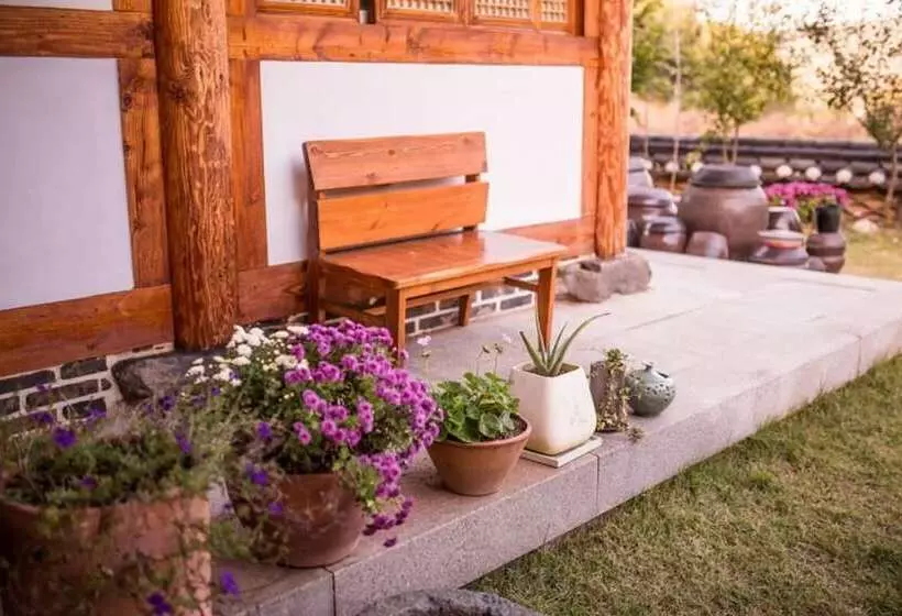 Suncheon Dalbeot Hanok Pension