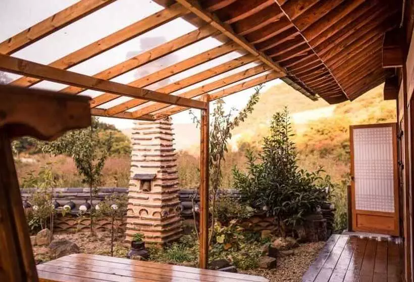 Suncheon Dalbeot Hanok Pension
