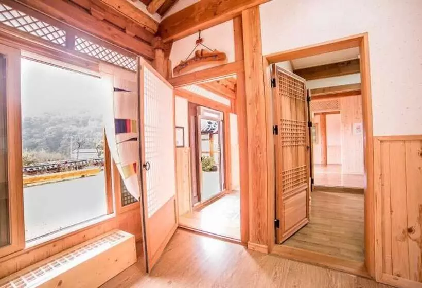 Suncheon Dalbeot Hanok Pension