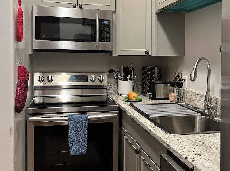 민박 The Grand Hacienda Inn