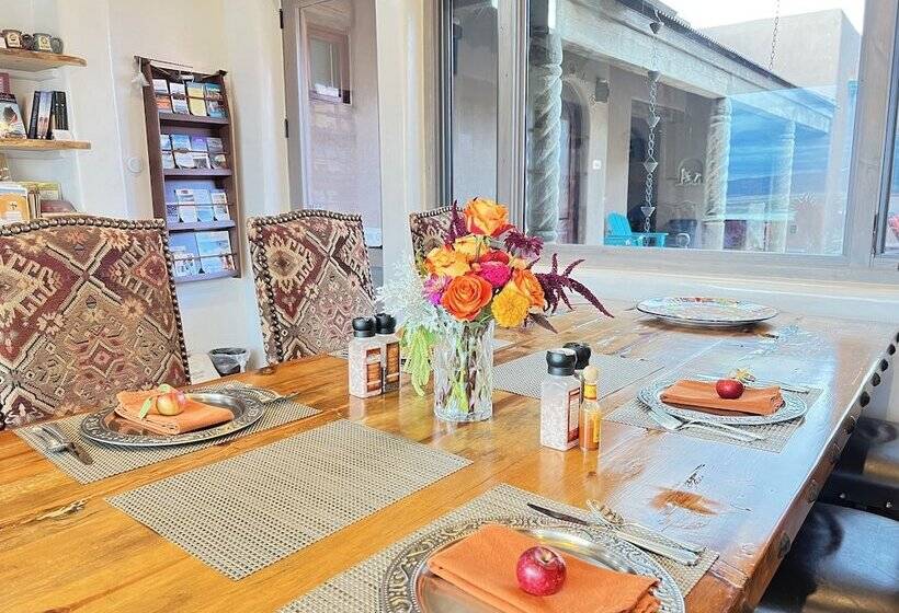 민박 The Grand Hacienda Inn