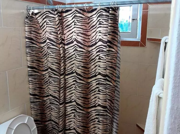Hostal Acuarama
