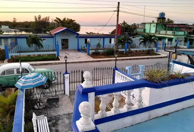 Hostal Acuarama