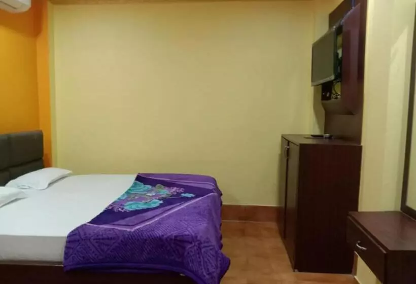 ホテル Goroomgo Sahoo Palace Puri   Prime Location Near Sea Beach   Excellent Service With Parking Faciliti