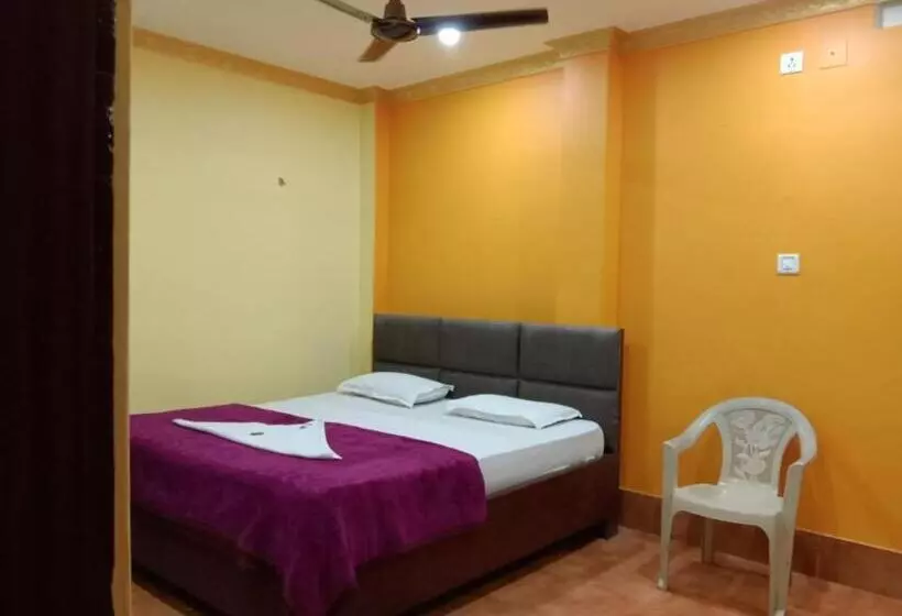 ホテル Goroomgo Sahoo Palace Puri   Prime Location Near Sea Beach   Excellent Service With Parking Faciliti