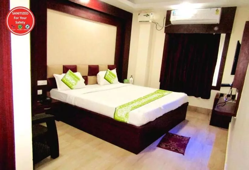 Hotelli Gouri Palace ! Puri হোটেল গৌরী প্রাসাদ পুরী Near Sea Beach And Temple With Wifi Restaurant And Parki