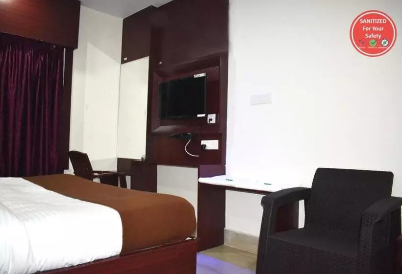 Hotelli Gouri Palace ! Puri হোটেল গৌরী প্রাসাদ পুরী Near Sea Beach And Temple With Wifi Restaurant And Parki
