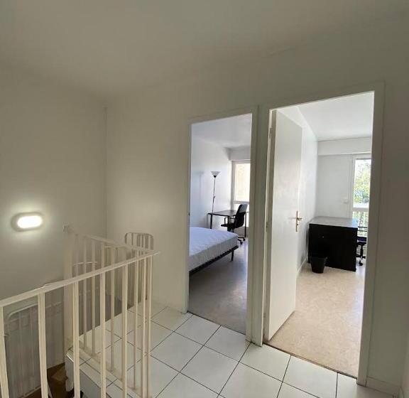 פנסיון Home Peace Hôte One