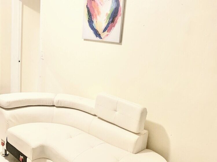 הוסטל Flixbed The Latinx   Mia Airport