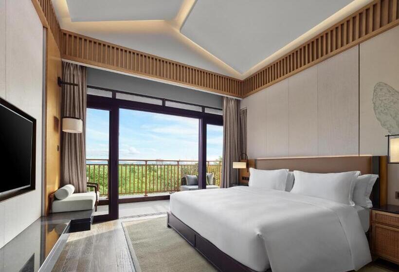 Отель Angsana Zhuhai Hengqing