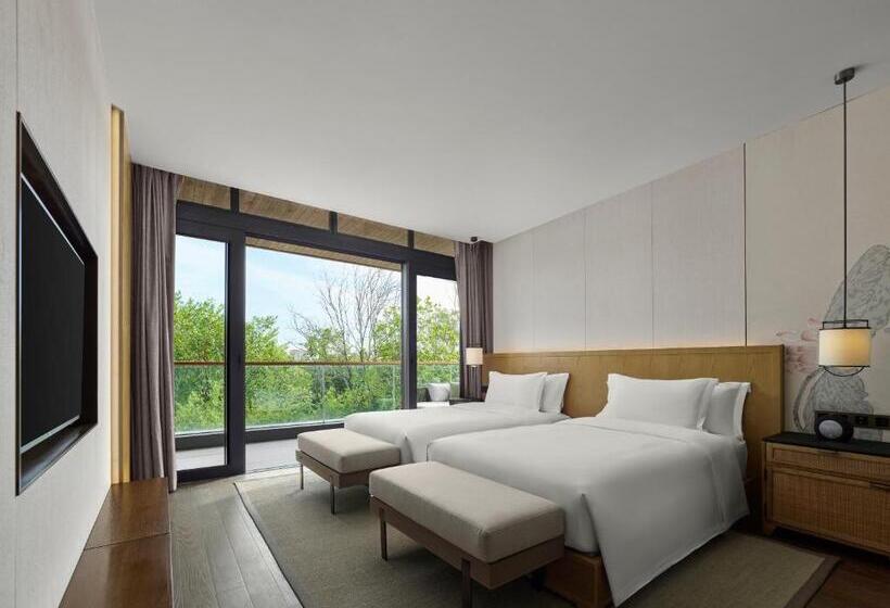 Отель Angsana Zhuhai Hengqing