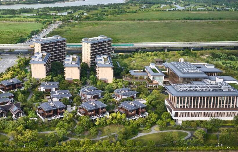 Отель Angsana Zhuhai Hengqing