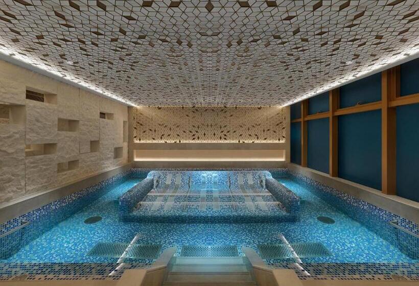 Отель Angsana Zhuhai Hengqing