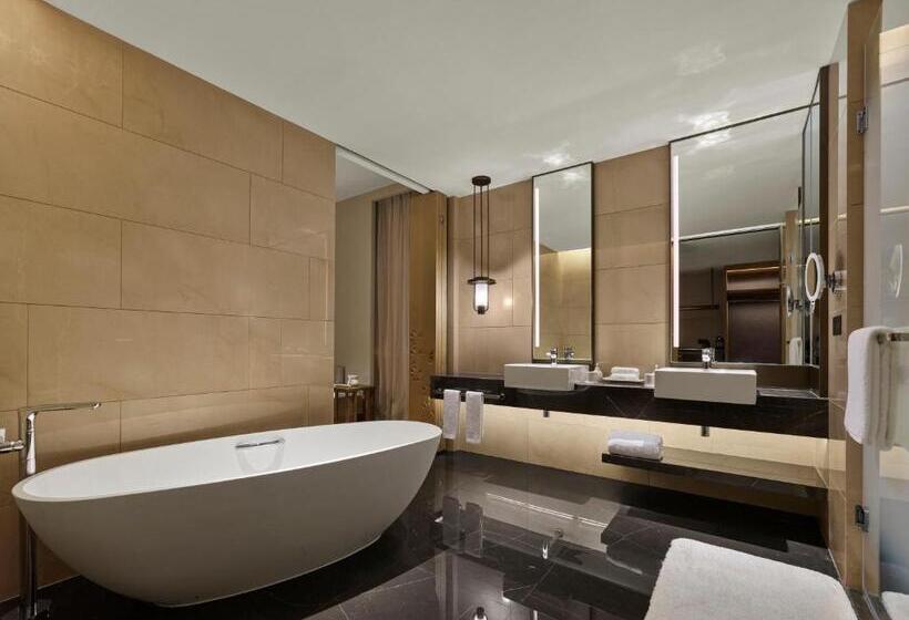 Отель Angsana Zhuhai Hengqing