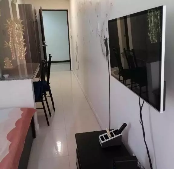 هتل Birchtower Studio
