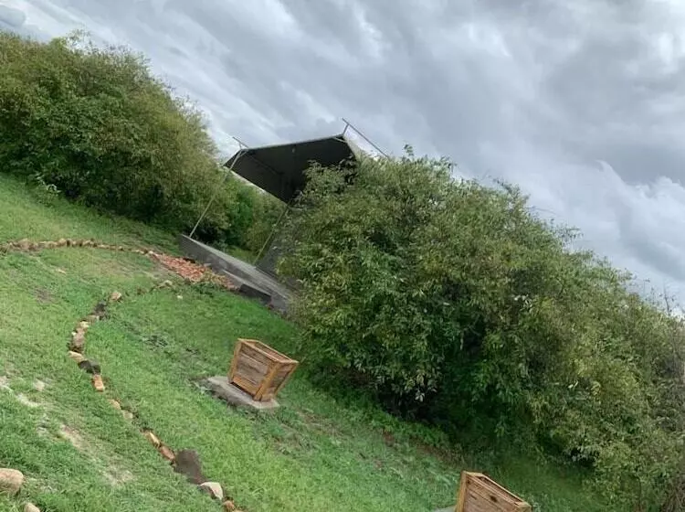 هتل Emunyan Mara Camp