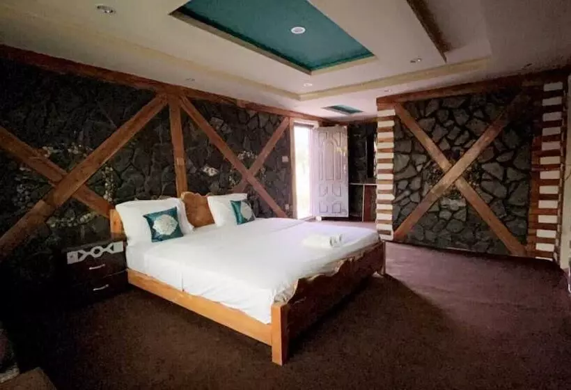 هتل Fairy Land Resort Gamba Skardu