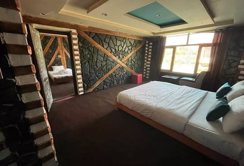 هتل Fairy Land Resort Gamba Skardu