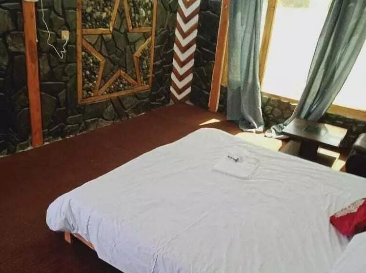 هتل Fairy Land Resort Gamba Skardu