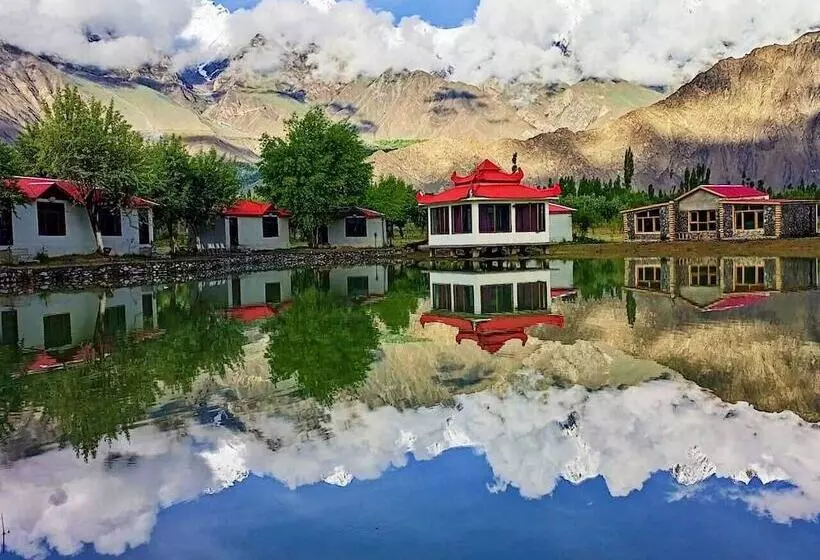 هتل Fairy Land Resort Gamba Skardu