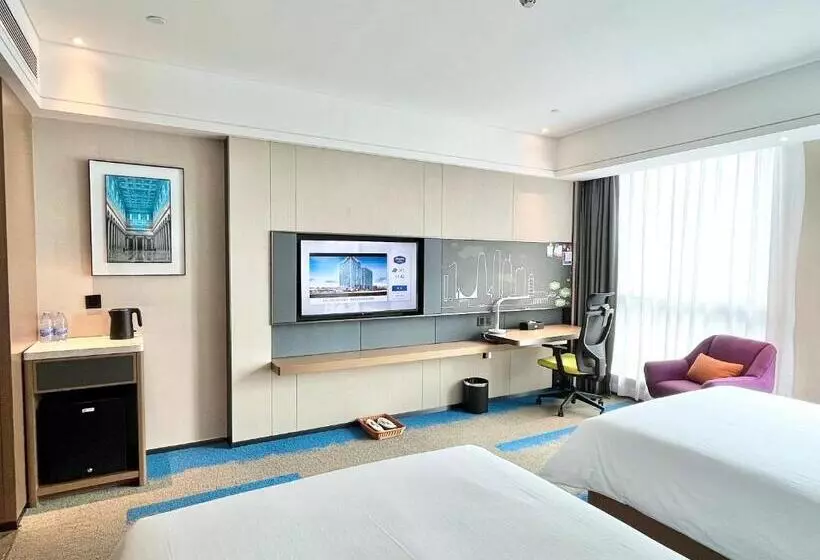Hotelli Hampton By Hilton Dongguan Central Plaza