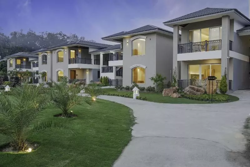 Hotelli Merak Resort Corbett