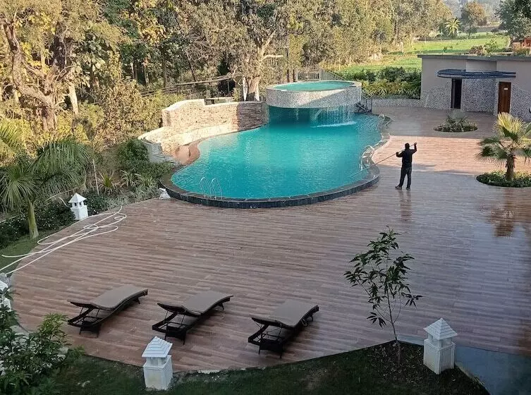 Hotelli Merak Resort Corbett