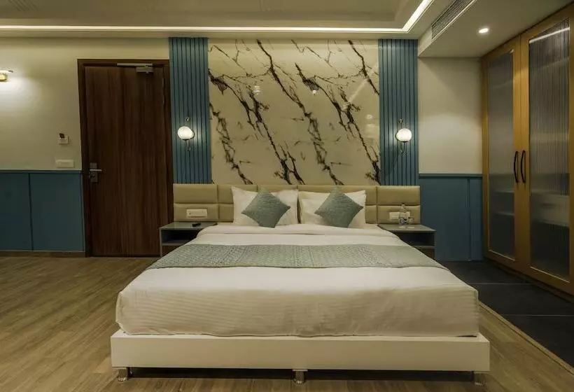 Hotelli Merak Resort Corbett