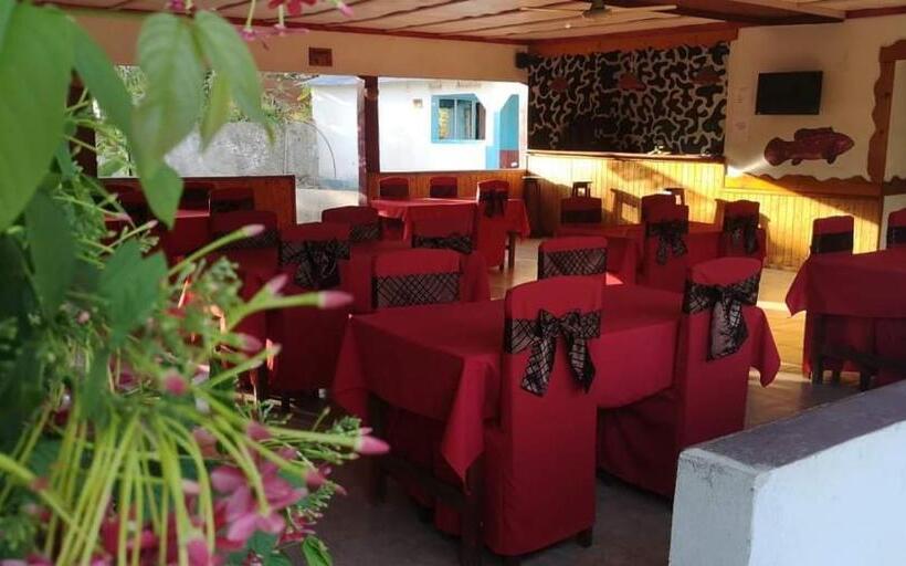 هتل Mohéli Vanilla Lodge