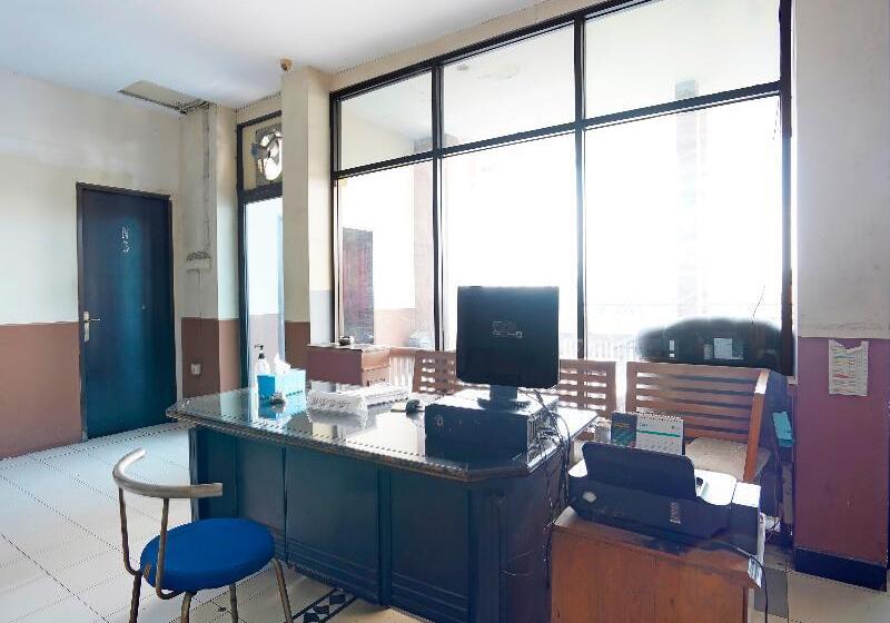 Hotel Oyo 91415 De Wijaya