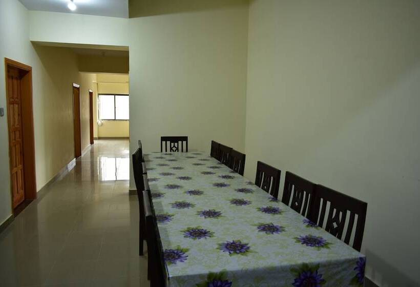 هتل Seven Eleven Guest House