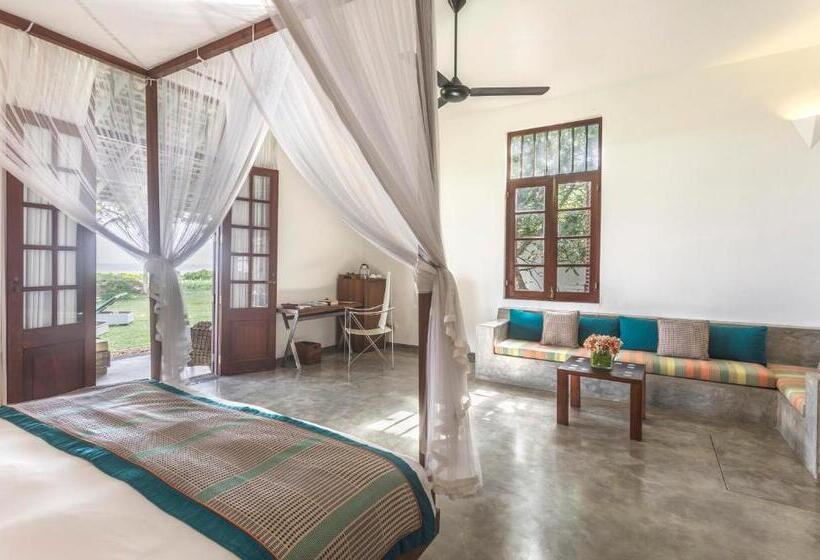 Hotel The Frangipani Tree By Edwards Collection