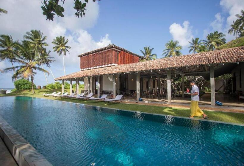 Hotel The Frangipani Tree By Edwards Collection