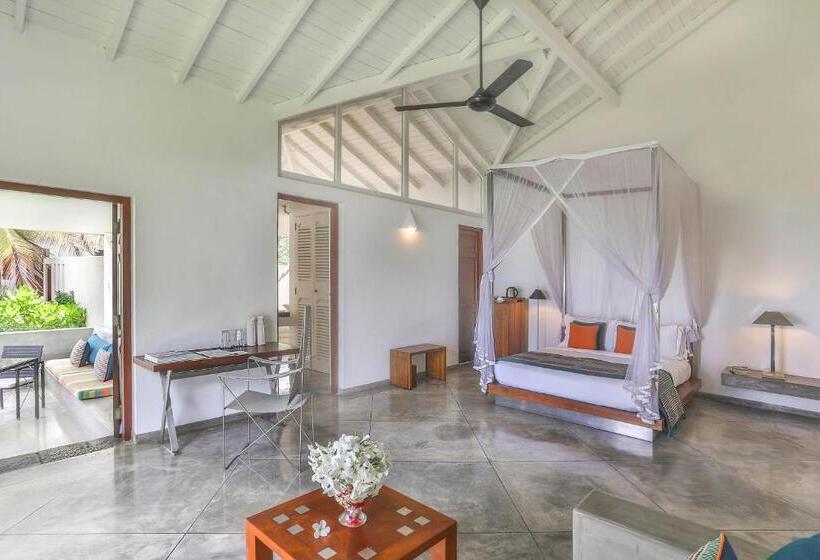 Hotel The Frangipani Tree By Edwards Collection