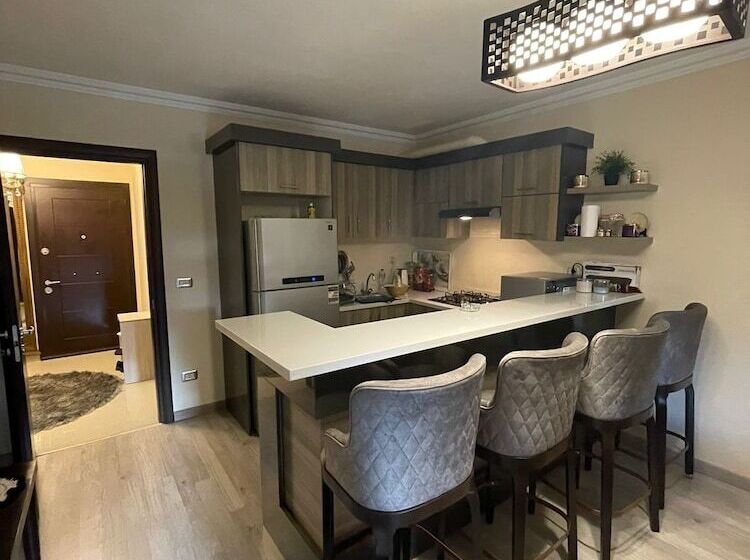 Mohandessin Royal Suites & Apartments