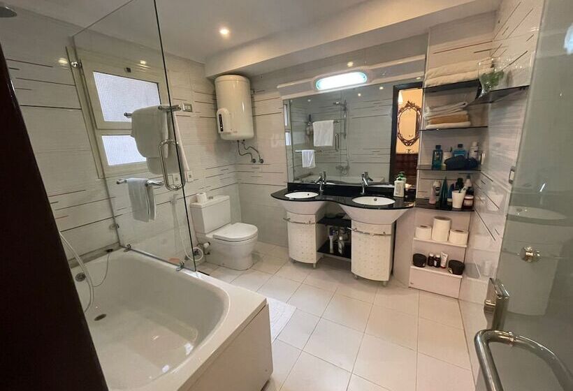 Mohandessin Royal Suites & Apartments