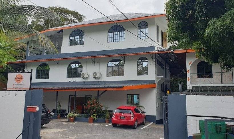 پانسیون Queen's Comfort Inn