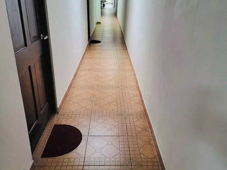 ペンション Residencial Lassonde Guest House