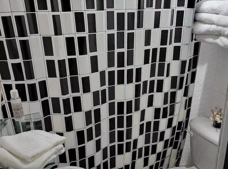 ペンション Residencial Lassonde Guest House