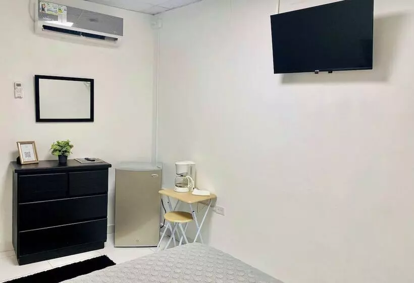 ペンション Residencial Lassonde Guest House