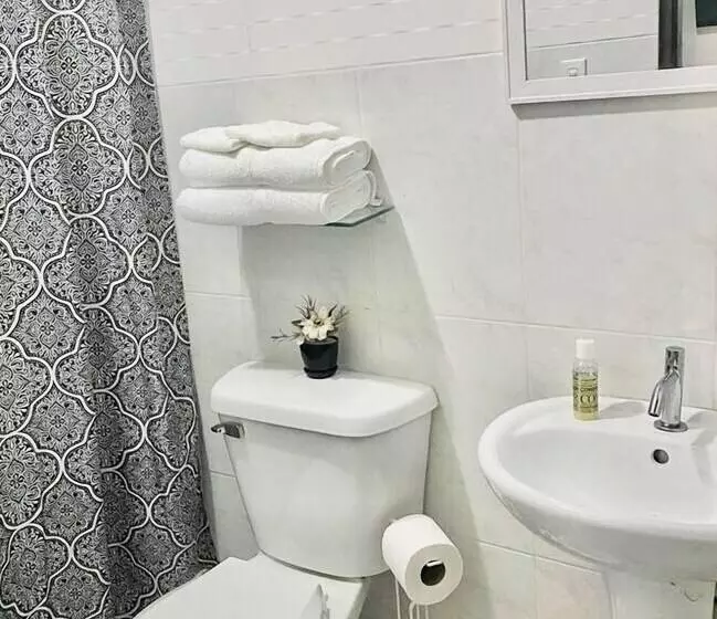 ペンション Residencial Lassonde Guest House